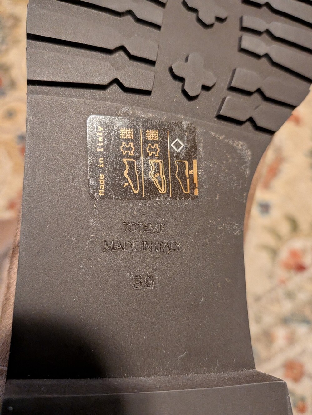 TOTEME Shearling-lined suede ankle boots - Picture 15 of 16